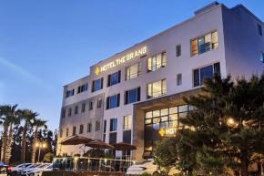 Гостиница Hotel The Grang Jungmun  Согвипхо